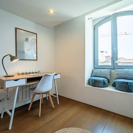 Carmo House - Art And Creativity In Downtown Porto