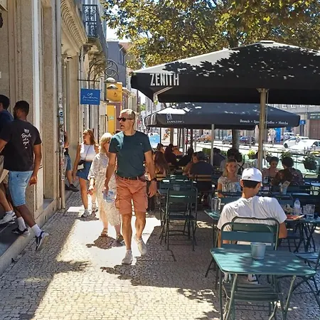 Carmo House - Art And Creativity In Downtown