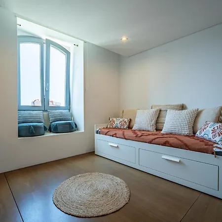 Апартаменты Carmo House - Art And Creativity In Downtown *